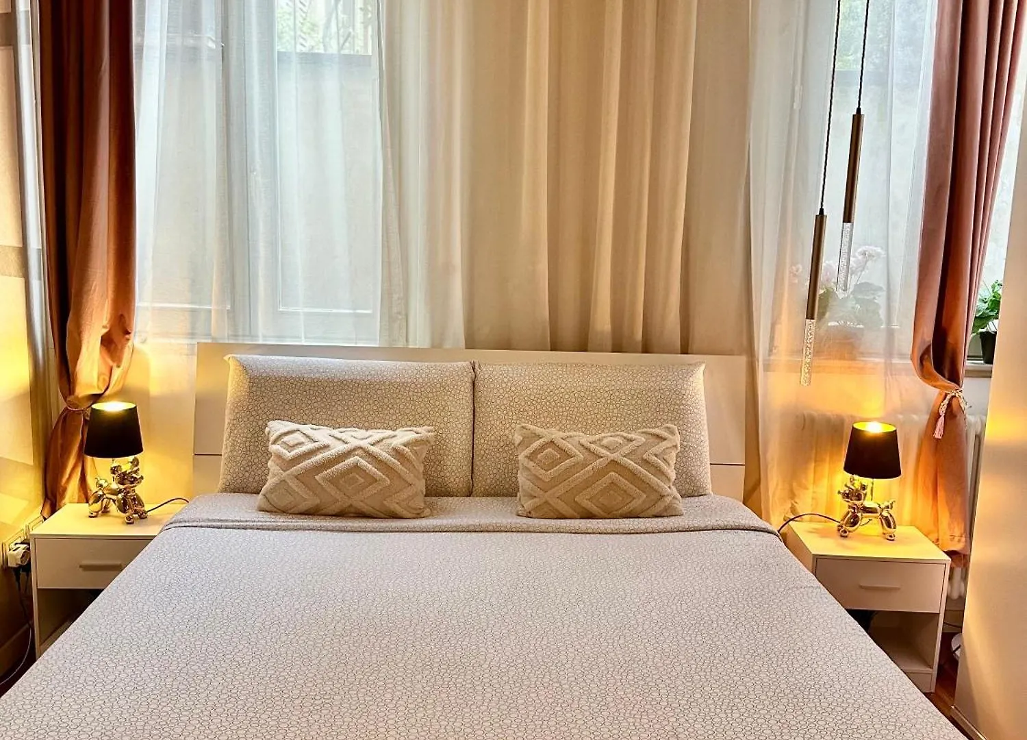 Cozy Apartment Center 베르가모 0*,